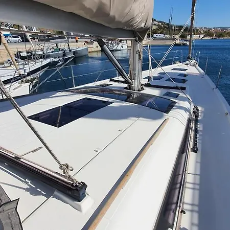 Le Reve Du Large Båthotell *